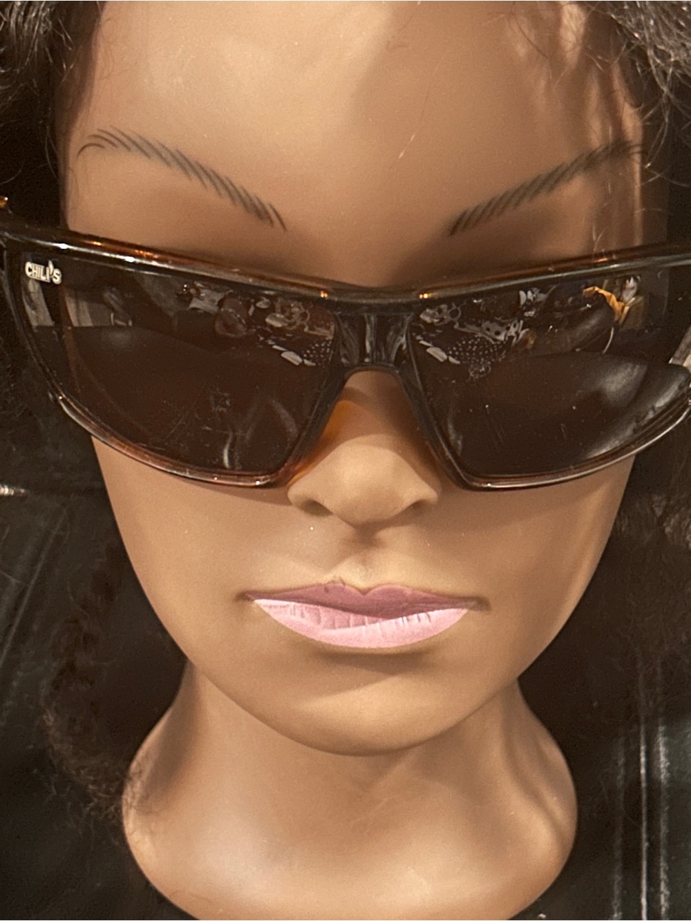 CHILL'S Women's Brown Tortoiseshell Wrap Sunglasses - Dark Lenses